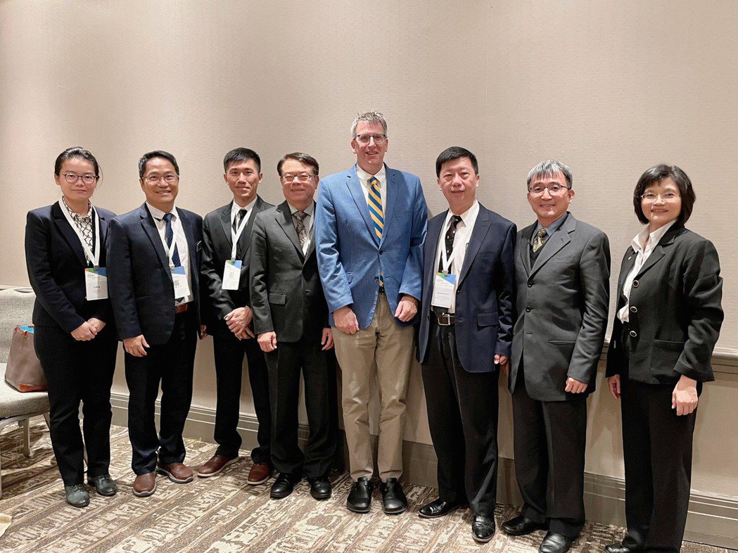 美國農業部代理次長Jason Hafemeister於全球乙醇高峰會期間，與台灣...
