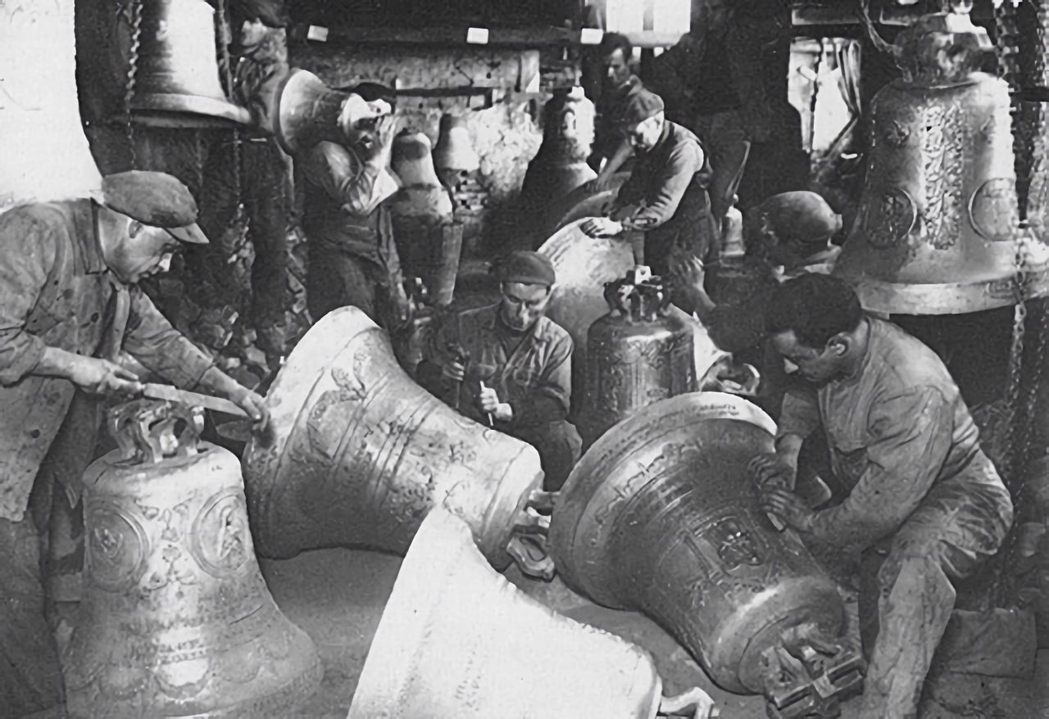 1950年代的Marinelli鑄鐘廠一景。 ©PONTIFICAL MARIN...