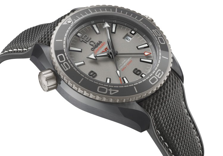 歐米茄（OMEGA）海馬Planet Ocean Dark Grey腕表，73萬5,000元。圖／OMEGA提供
