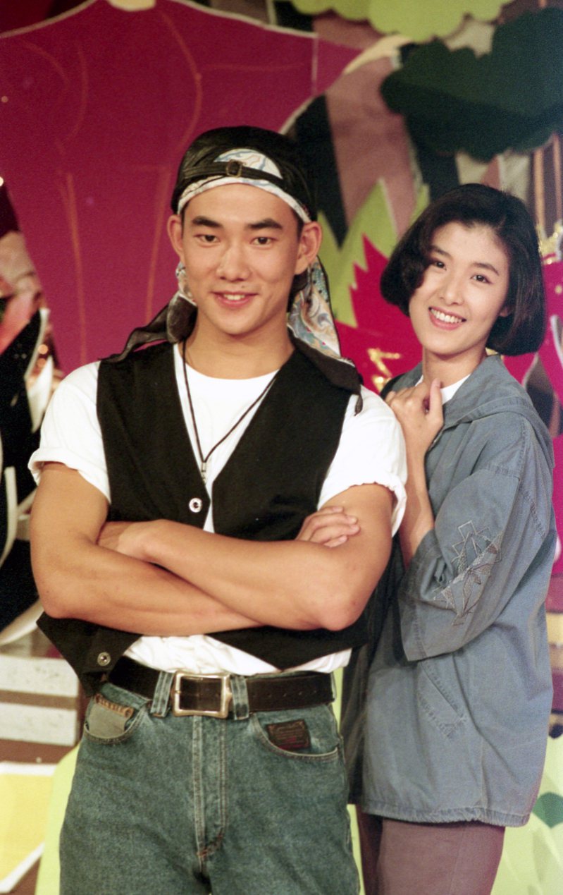Su Huilun Reunites with Simon Yam and Ren Xianqi: A Blast from the Past!