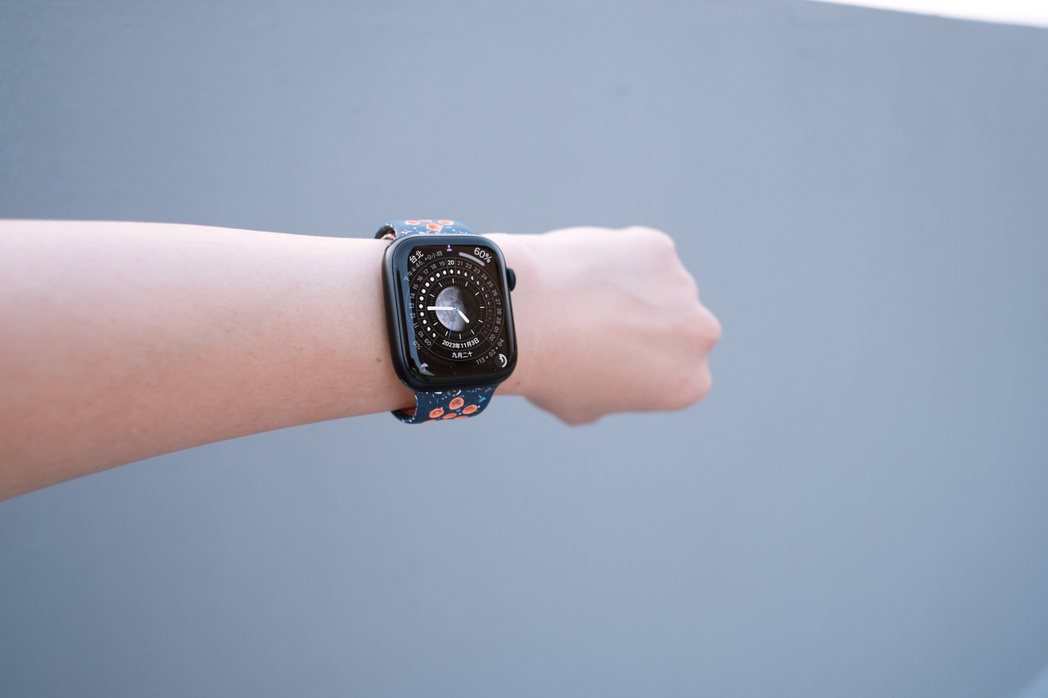Nike 2023再生材質製成運動錶帶。photo by elif chan