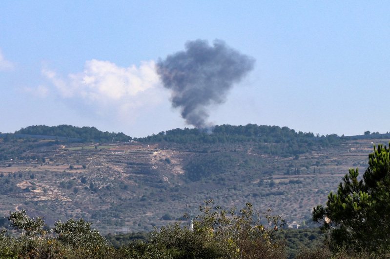 圖為之前以色列空襲黎巴嫩村落阿爾布斯坦（Al-Bustan）附近。法新社