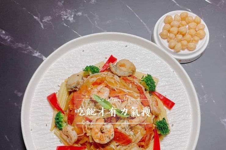 彩虹餐盤🌈減醣料理之茄汁海鮮義大利麵