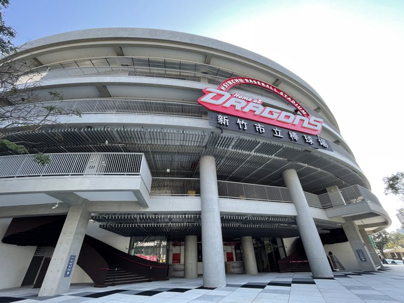 新竹市立棒球場預計要到2025年球季重啟開打。記者張裕珍／攝影