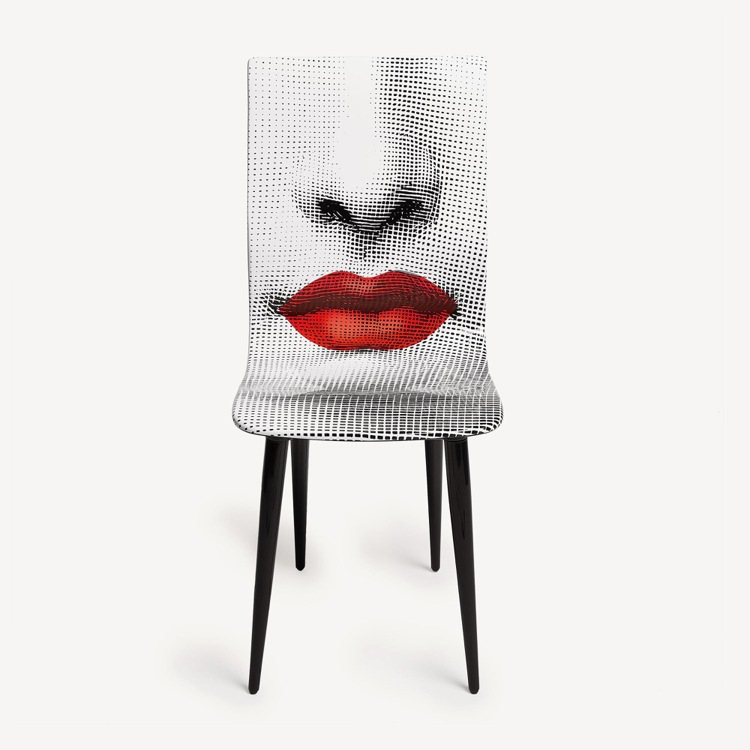 Fornasetti紅唇餐椅，約17萬880元。圖／Club Desiger提供