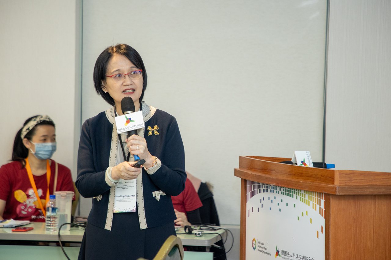 健保署副署長蔡淑鈴在2023亞太罕見疾病組織聯盟台灣圓桌會議中，進行專題演講。記者曾原信／攝影