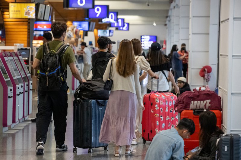 交通部將於明年3月解除赴陸禁團令，陸委會昨卻稱規畫台灣旅遊業者組團赴陸，初期以每日2千人為限。示意圖。聯合報系資料照