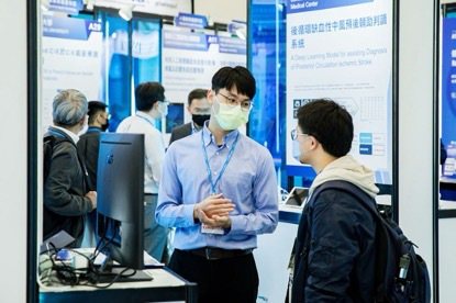醫療院所透過AI技術協助疾病判斷與預測，讓臨床現場能更快速做出相應判斷。圖/台灣醫療科技展提供。