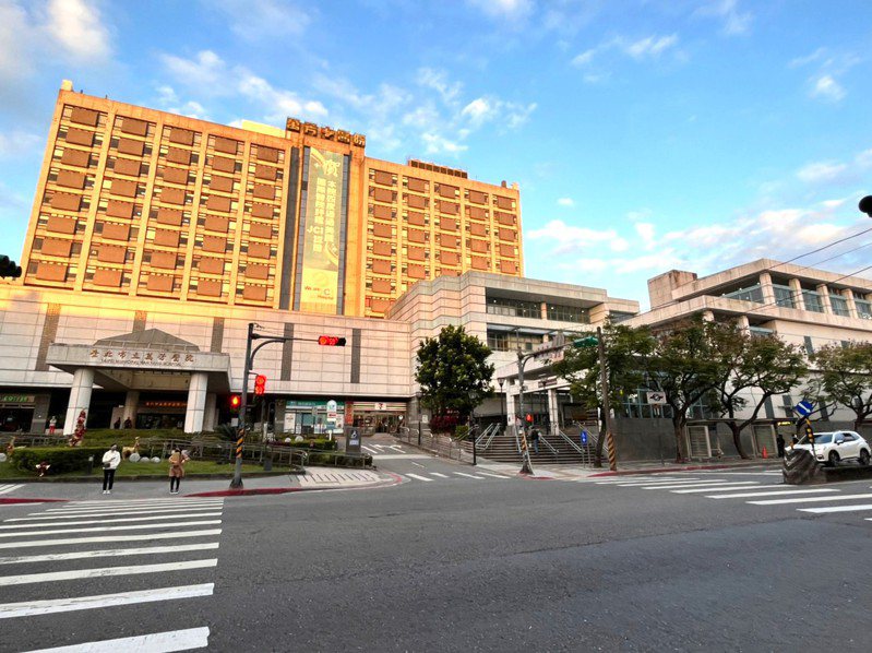 萬芳醫院一帶街景。記者游智文／攝影