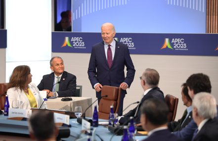 美國總統拜登17日主持APEC領袖會議。圖／APEC台灣媒體團提供