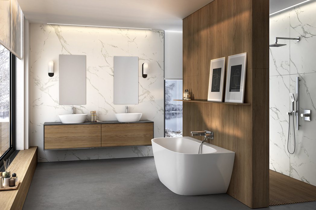 Lussari浴缸靠牆式設計，保留空間運用的彈性。 圖／楠弘集團提供
