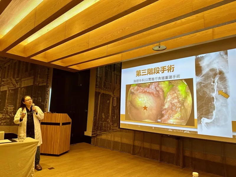 醫師吳依璇提醒民眾預防勝於治療、吃東西要注意，誤吞魚刺要就醫。 圖／周宗禎攝影