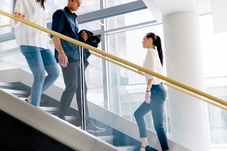 爬樓時常覺得好累 雙腳無力? 試試階梯<u>有氧運動</u> 強化大腿肌肉！