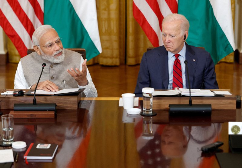 圖為印度總理莫迪（左）與美國總統拜登（右）。路透社