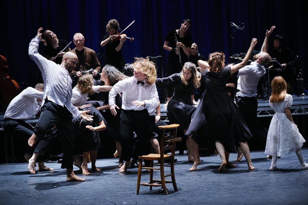 麥可．基根-多藍✕舞蹈之家 《界》。 圖／國家兩廳院提供、攝影：Ros Kava...