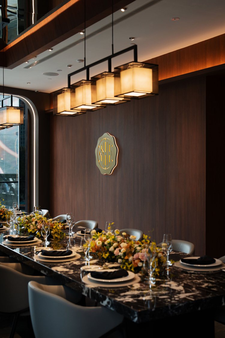 二樓的Fine Dining區域，每次可容納最多16位賓客，體驗獨一無二的美食饗宴。圖／SHH提供