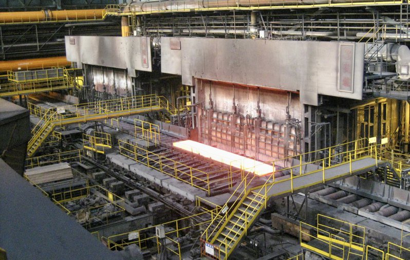 圖為中鋼第一熱軋工場導入智能溫控系統。中鋼提供