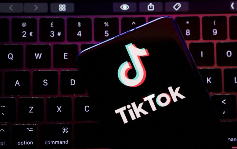 根据公司声明，中国短影音应用程式TikTok今天宣布对GoTo投资15亿美元，由此重启该公司在印尼的线上商城业务。路透社(photo:UDN)