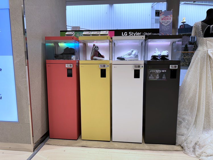 LG Styler ShoeCase和ShoeCare今年3月已經在韓國正式推出，有多種顏色可以選擇。記者黃筱晴／攝影