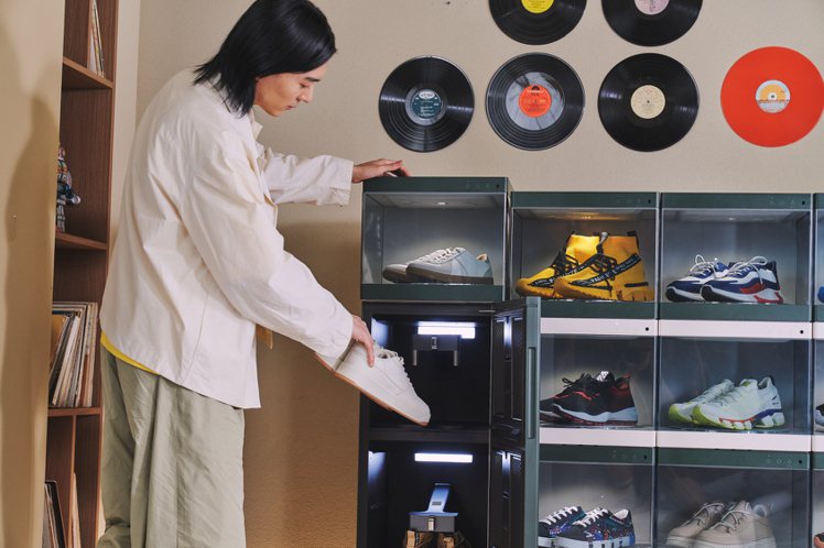 LG Styler ShoeCase和ShoeCare提供保養與展示愛鞋的最佳解...