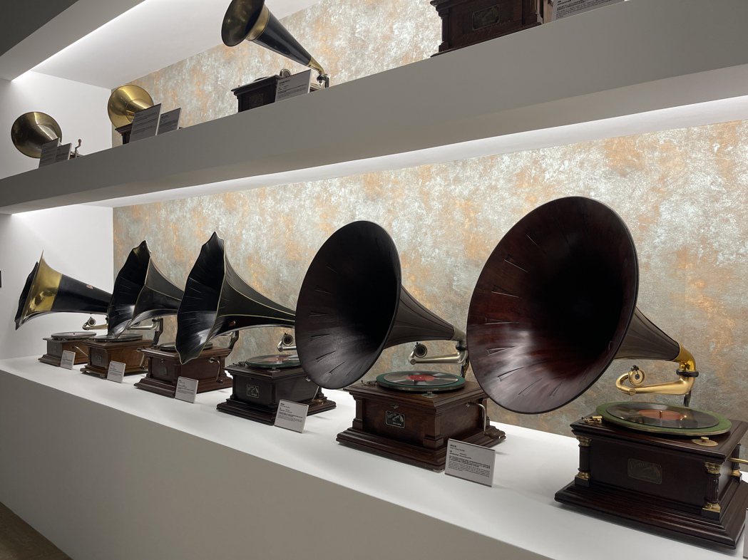亞洲最大黑膠唱片博物館，收藏101萬片黑膠唱片與上百部留聲機。記者鐘惠玲/攝影
