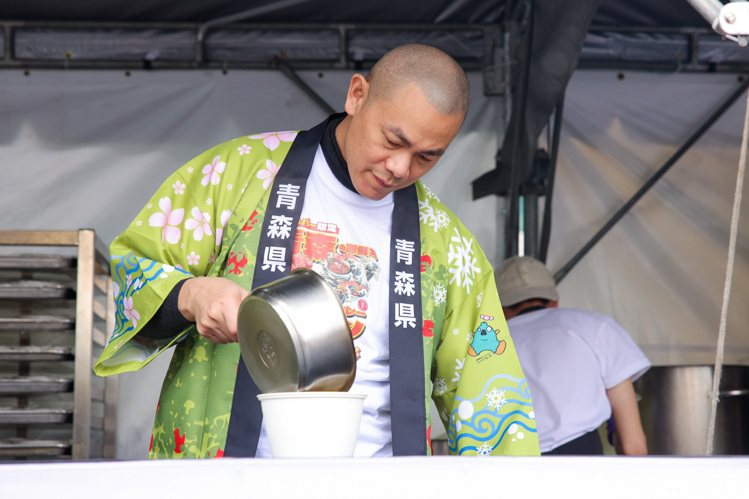 國際名廚江振誠今年為500趴帶來青森風味料理。圖／500輯攝影團隊提供