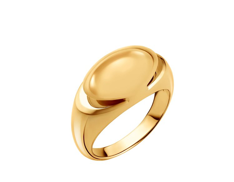BULGARI CABOCHON系列黃K金戒指，價格店洽。圖／寶格麗提供