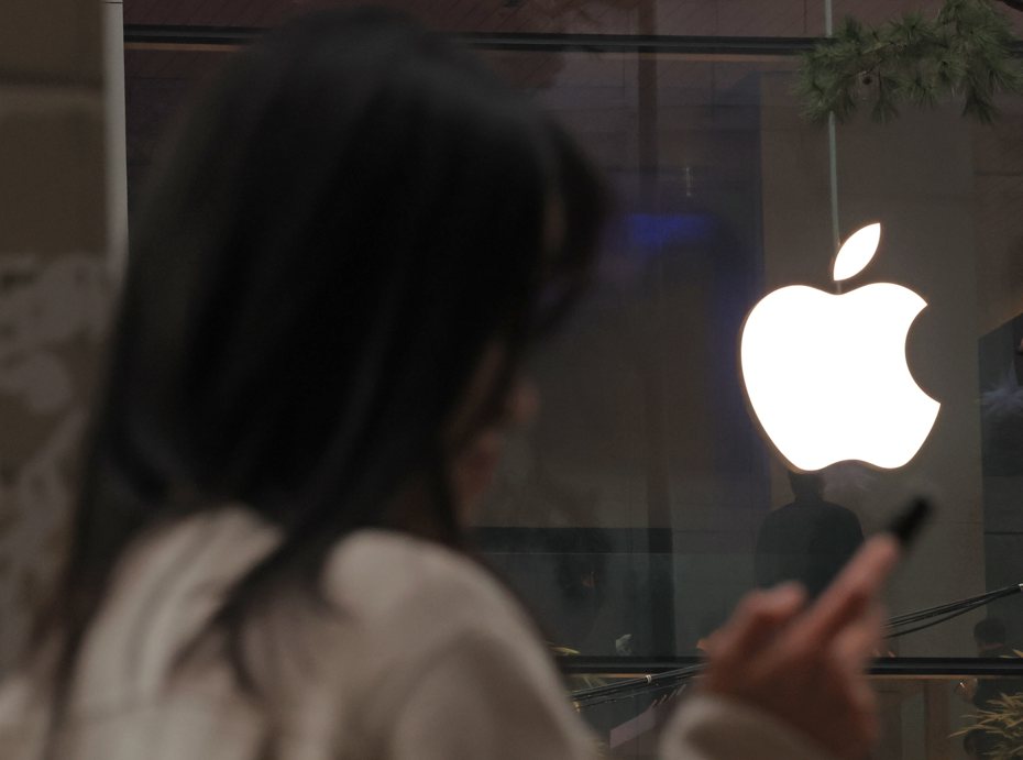 首爾高等法院6日判決，蘋果降速iPhone須賠償七名iPhone用戶賠每人7萬韓元。歐新社