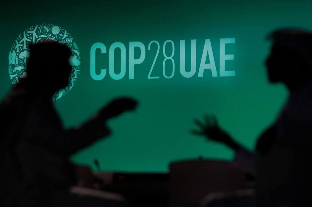 COP28大會位於阿拉伯聯合大公國舉辦，然而大會主席賈比爾身兼阿布達比國家石油公...