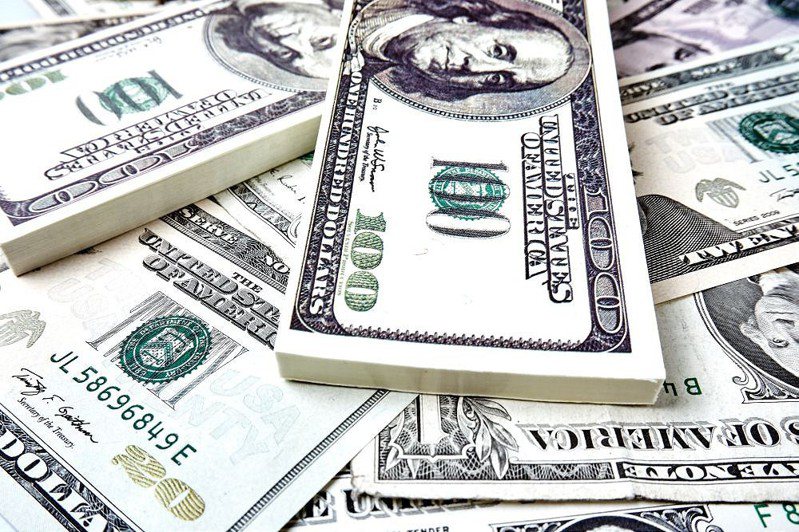 現在專家認為，定存族可能要考慮戒掉美元定存了。美元示意圖，圖片來源／Ingimage。