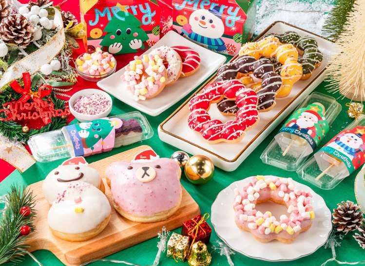 Mister Donut針對耶誕節，推出耶誕雪人、耶誕草莓熊太郎等一系列限定甜品。圖／Mister Donut提供