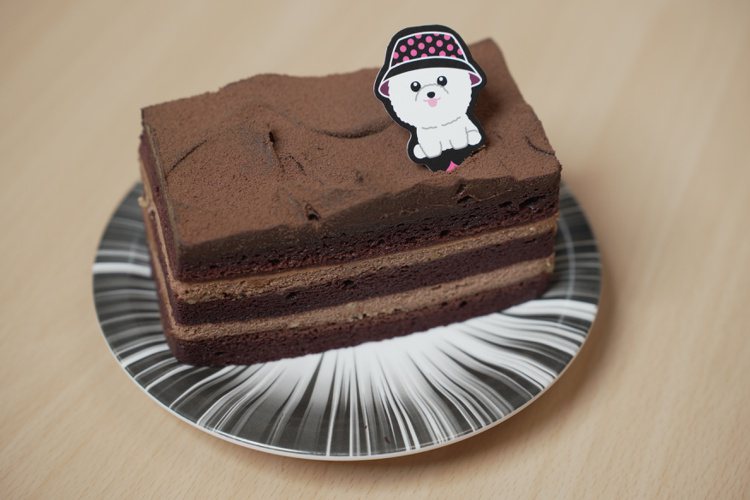 榛果生巧蛋糕，售價139元。記者黃筱晴／攝影