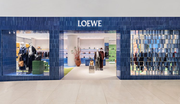 LOEWE微風廣場復興館專賣店重新開幕，店面較以往更為開闊。圖／LOEWE提供