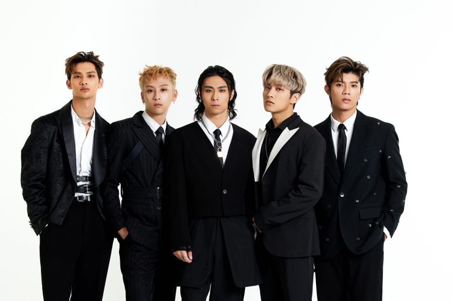 男團FEniX人氣高，左起夏浦洋、曹家齊、MAX、李承隆、陳峻廷。圖／踢帕娛樂提供