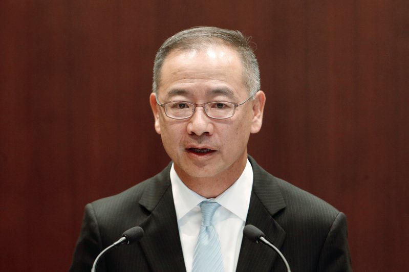 香港金融管理局總裁余偉文認為美聯準會要到2024年中以後才會降息。（路透）