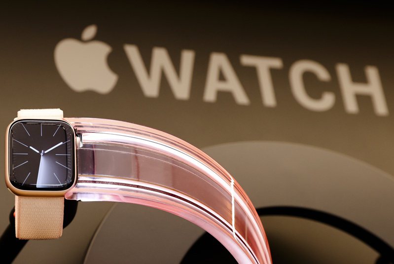 蘋果將暫停兩款最新智慧手表在美國的銷售，原因是牽涉到專利糾紛。圖為Apple Watch Series 9。歐新社
