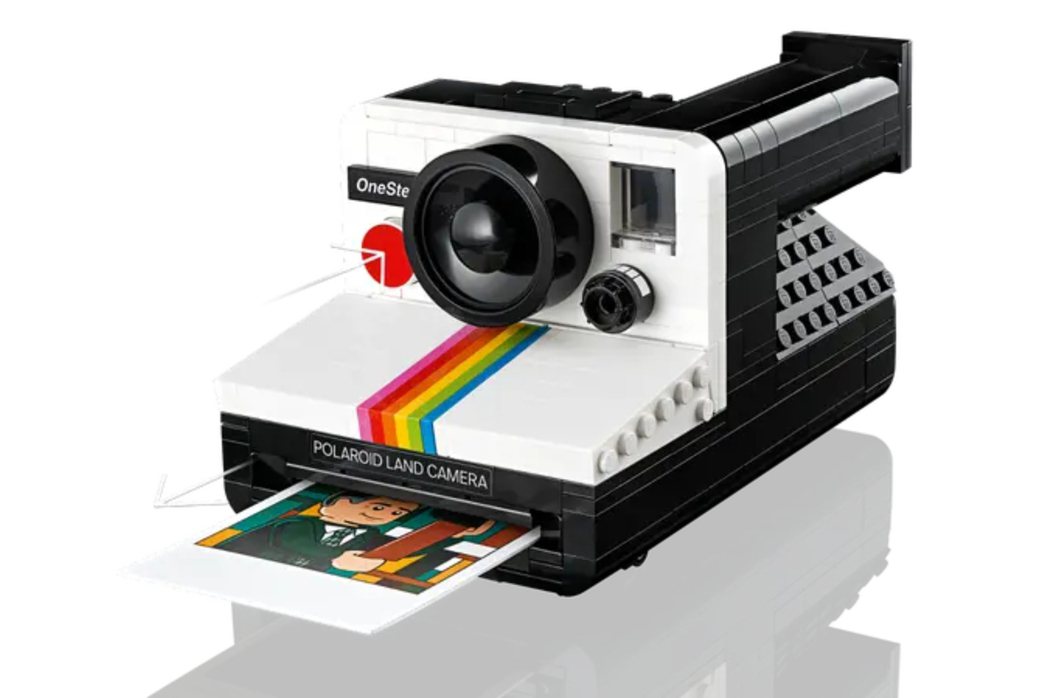 Lego Polaroid OneStep SX-70還原按下快門彈出底片的實際...