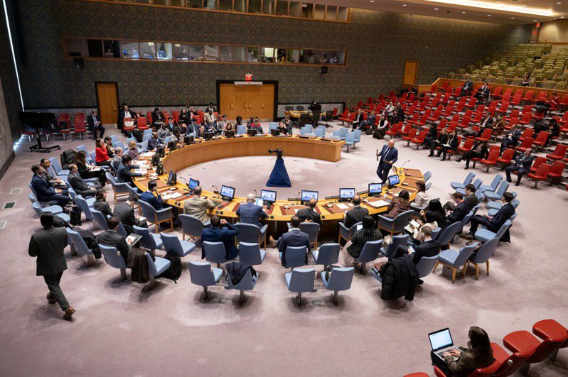 聯合國安全理事會21日再次推遲表決一項呼籲以哈停戰的決議案，因為美國已表態支持目前形式的決議草案。新華社