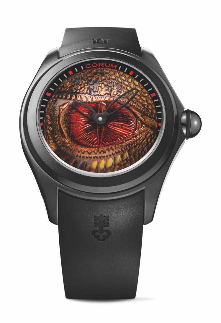 Bubble 47金龍之眼腕表，47毫米、精鋼PVD黑色，時間顯示，限量88只，訂價24萬8000元。圖／CORUM提供