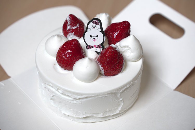 雪天使草莓蛋糕特價229元。記者黃筱晴／攝影