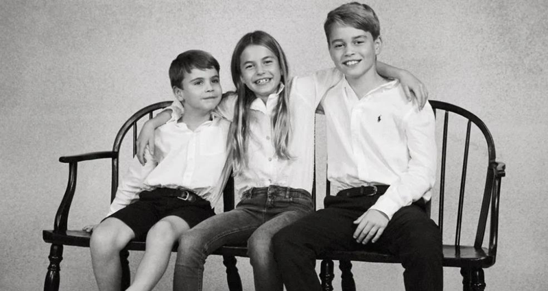 耶誕節這天，威廉夫婦發布一張三名孩子的燦笑合照。取自IG
