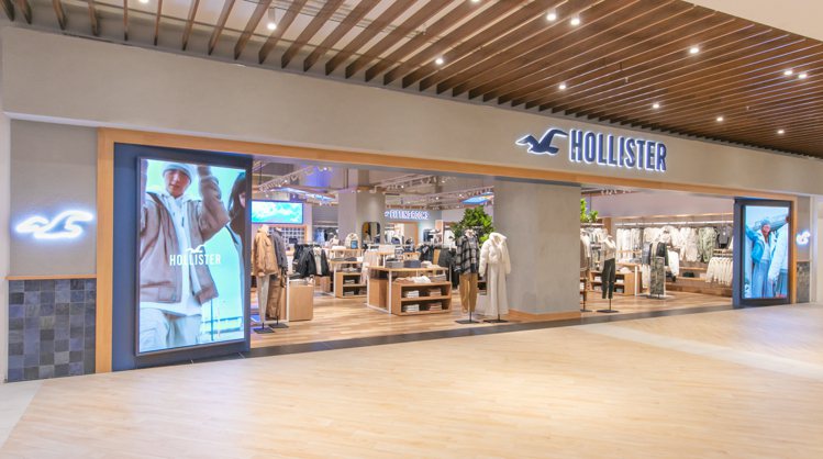連日本都沒有的亞洲第一家Hollister House店型，正式進駐LaLaport購物中心，不再只是暢貨門市，而是流行款式與美國同步的全新概念店。圖／Hollister Co.提供