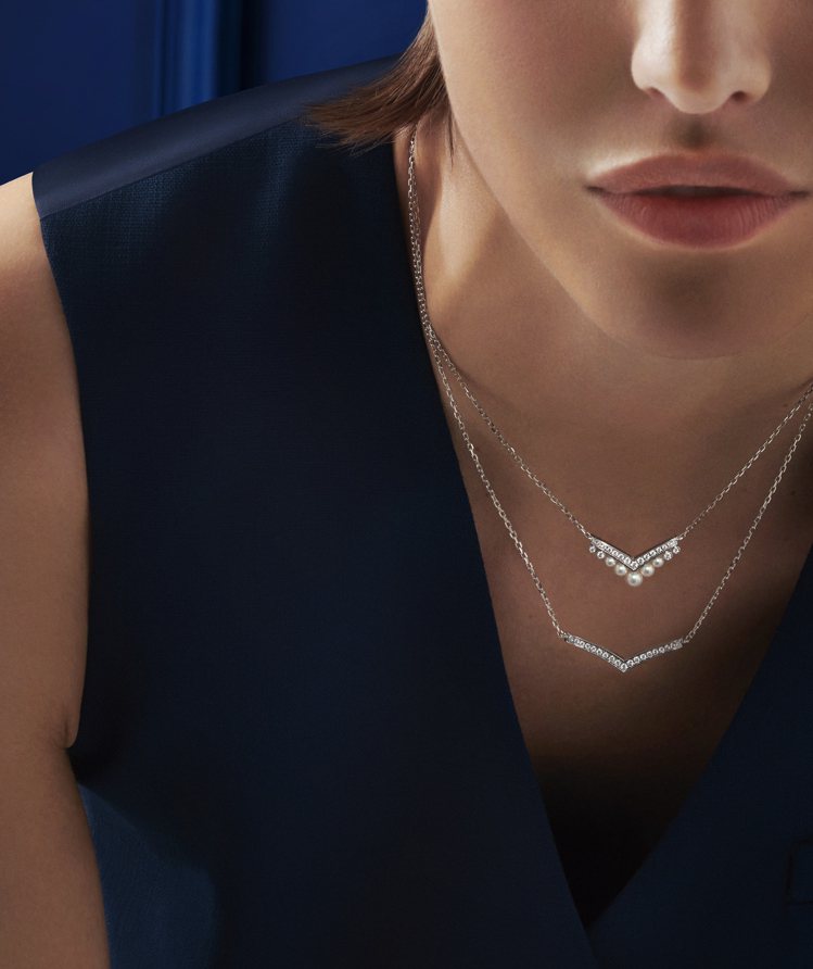 全新Joséphine Aigrette珍珠項鍊可與同系列的珠寶混搭出個人獨的穿搭特色。圖／CHAUMET提供