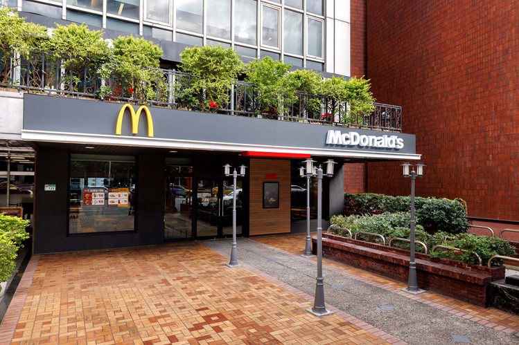 全台首間麥當勞「台北民生餐廳」將於12月28日重新改裝開幕。圖／麥當勞提供
