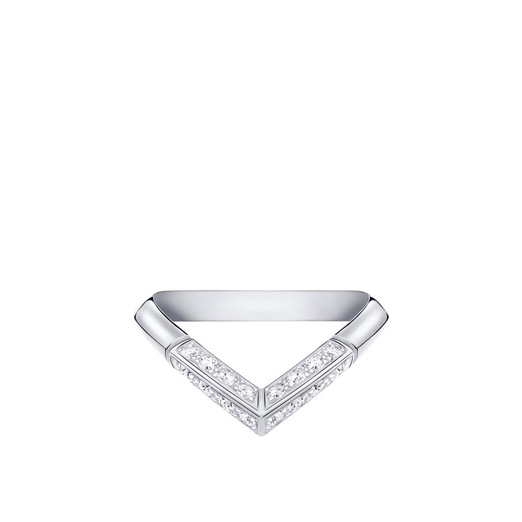 LV DIAMONDS PAVÉ V Pt950鉑金密鑲鑽石戒指，14萬6,000元。圖／路易威登提供