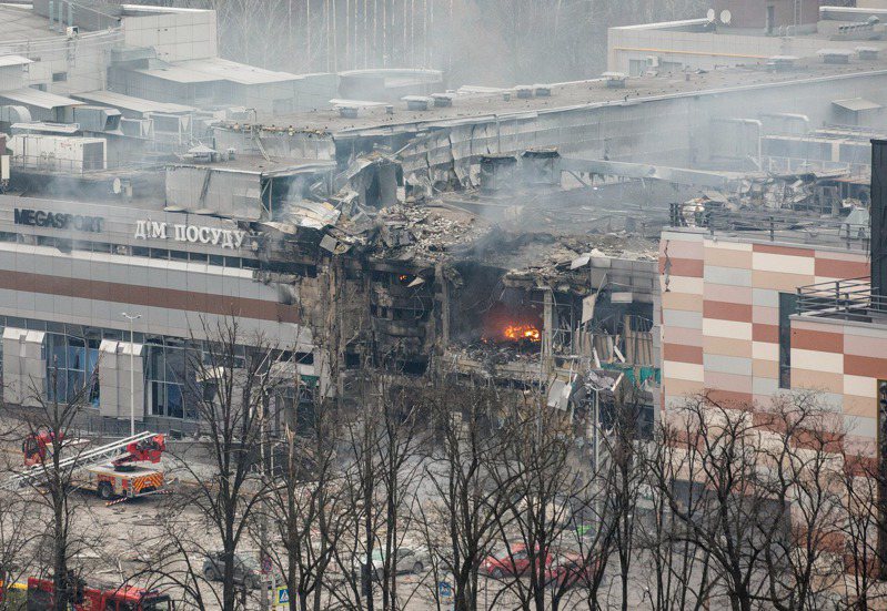 烏克蘭總統澤倫斯基表示，俄羅斯朝烏克蘭發射大約110枚飛彈，是烏克蘭近幾個月來遭受的最大規模攻擊，造成至少10人死亡、逾70人受傷。歐新社