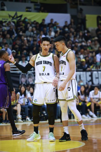New Taipei Kings Face First Consecutive Losses of Season; Jeremy Lin Admits Team Struggles