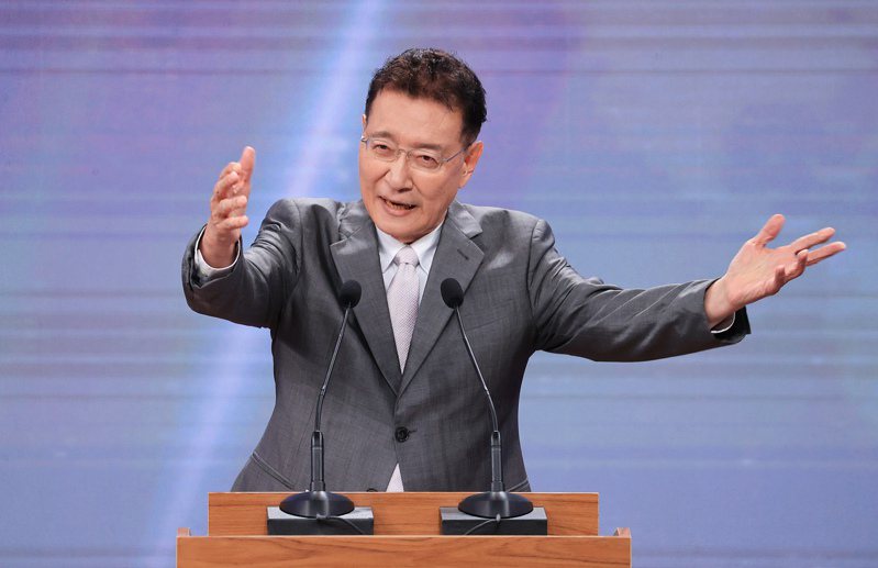 國民黨副總統候選人趙少康在辯論會主張新北應有16座核電機組設置空間。圖／台北市攝影記者聯誼會提供