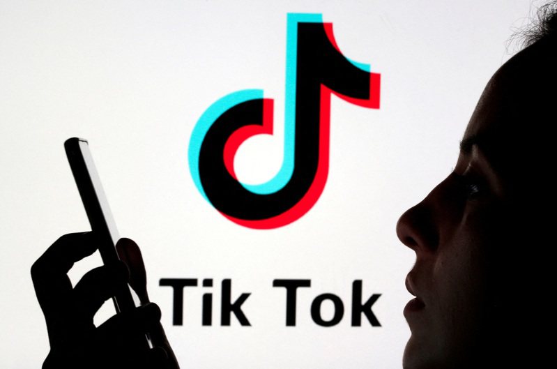 最新市場調查結果顯示，社群平台TikTok使用者每日總共花費1100萬美元（約台幣3.4億元）「打賞」平台上的網紅。路透社