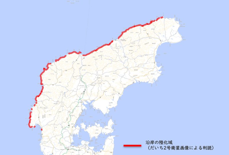 日本石川縣能登地方今年元旦遭強震侵襲後，觀測衛星資料顯示，沿海出現因地面隆起而產生的「陸地化」區域。圖/國土地理院